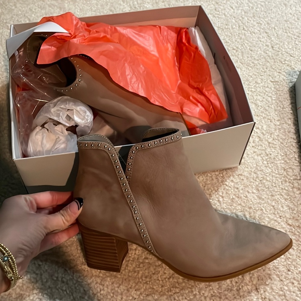 Brand new Sole Society studded boots!